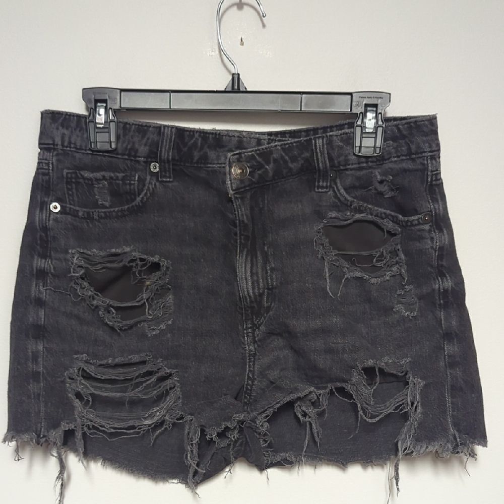 American Eagle Outfitters Black Distressed Jean Shorts